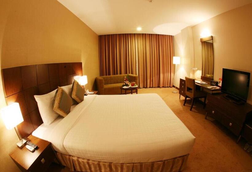 اتاق استاندارد با تخت بزرگ, Aurora Hotel Plaza