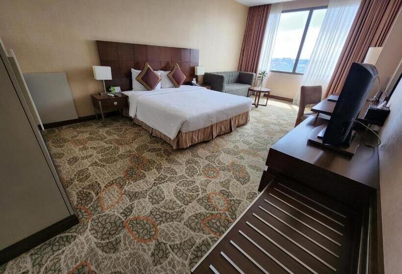 اتاق استاندارد با تخت بزرگ, Aurora Hotel Plaza