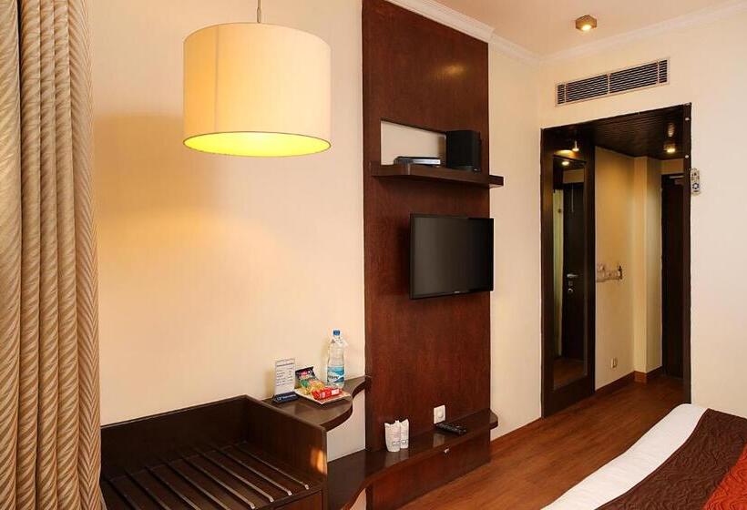 غرفة تنفيذية, Ahuja Residency Cyber City Ii