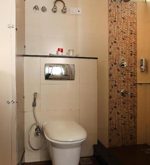 غرفة تنفيذية, Ahuja Residency Cyber City Ii