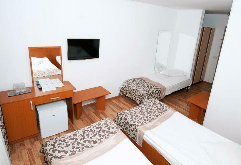 Номер Стандарт Трехместный, Ceramica