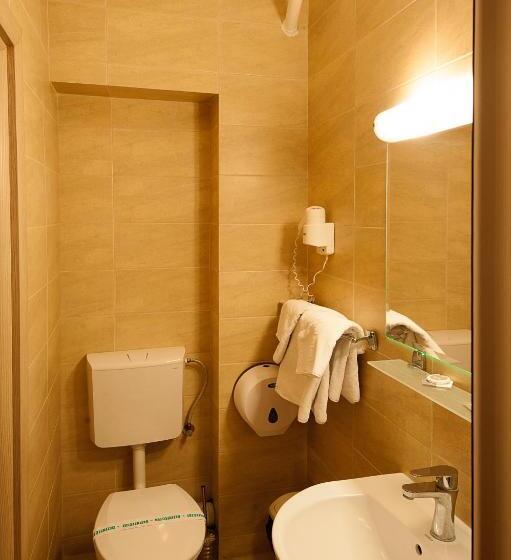 Номер Superior, Ceramica