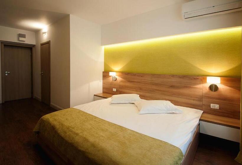 Номер Superior, Ceramica