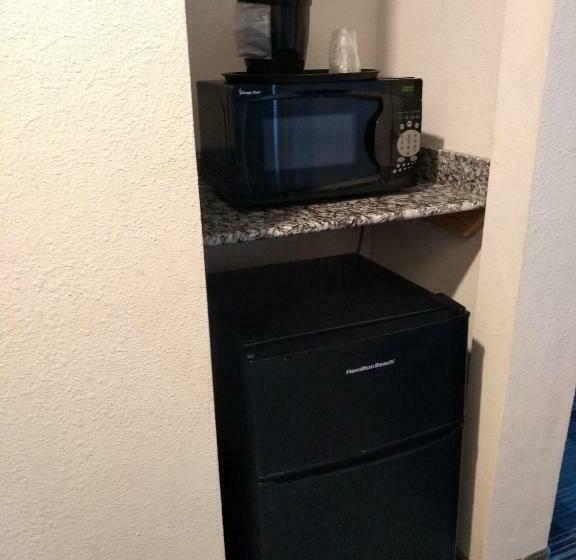 غرفة قياسية سرير كينج, Days Inn By Wyndham Alva