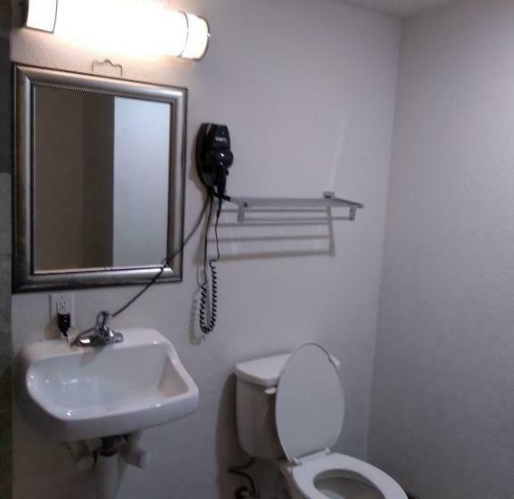 غرفة قياسية سرير كينج, Days Inn By Wyndham Alva