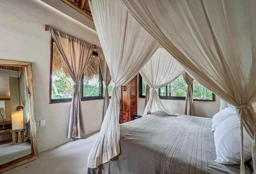 בקתה סטנדרטית, Diamante K   Inside Tulum National Park