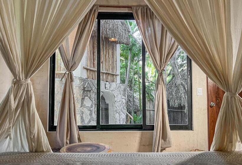 בקתה סטנדרטית, Diamante K   Inside Tulum National Park