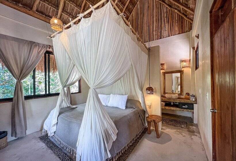 בקתה סטנדרטית, Diamante K   Inside Tulum National Park