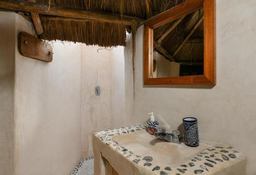 בונגלו מוזל, Diamante K   Inside Tulum National Park