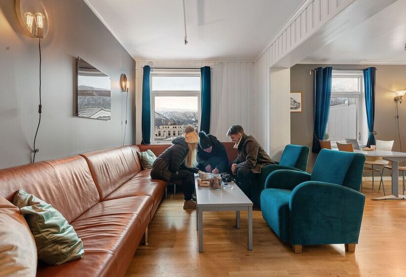 バス共有のスタンダードルーム, Enter Backpack