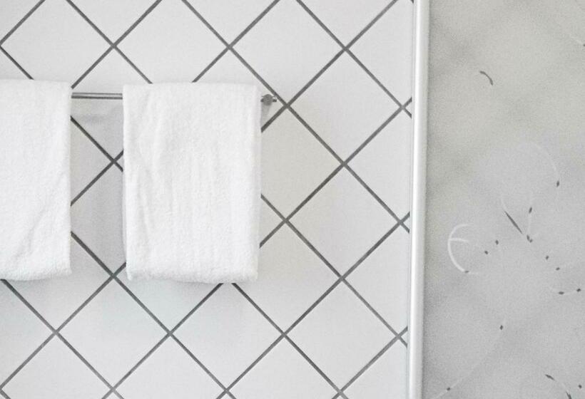 Апартаменты 1 Спальня, Fladbro Kro