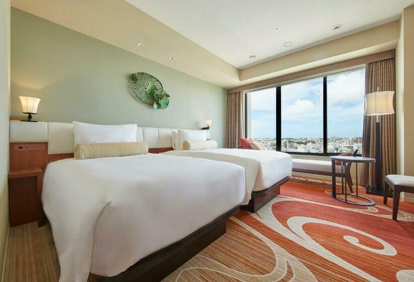 חדר קלאב, Hyatt Regency Naha Okinawa