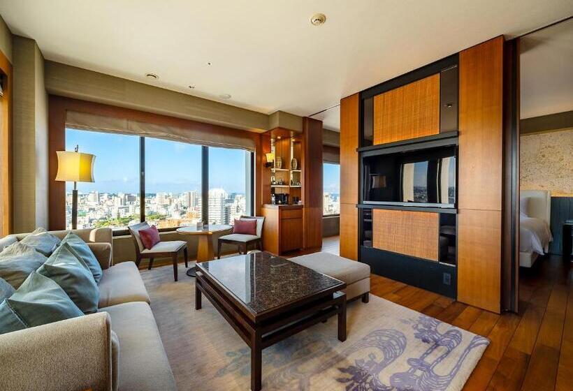 سوئیت با تخت بزرگ, Hyatt Regency Naha Okinawa