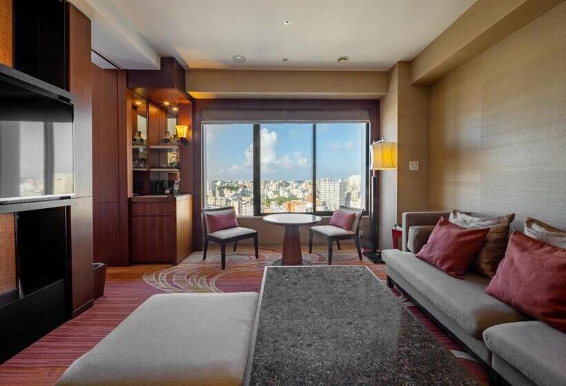 סוויטה אקזקיוטיב, Hyatt Regency Naha Okinawa