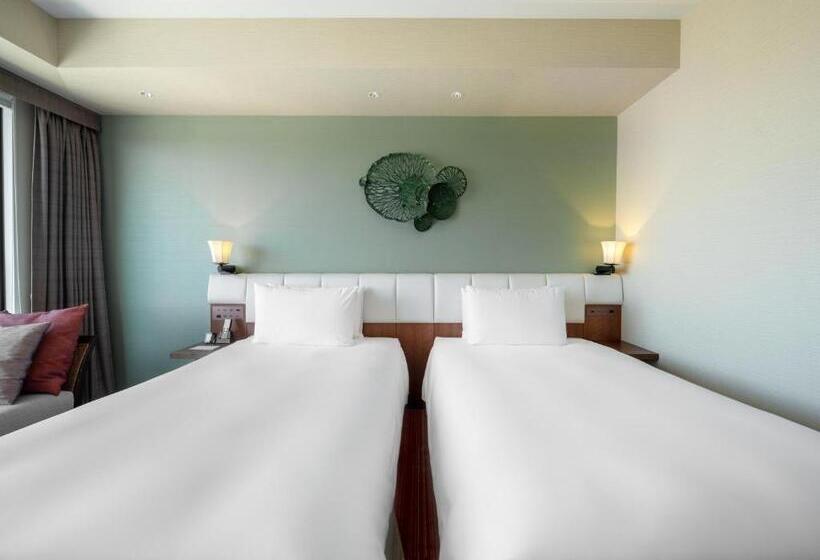 חדר קלאב, Hyatt Regency Naha Okinawa