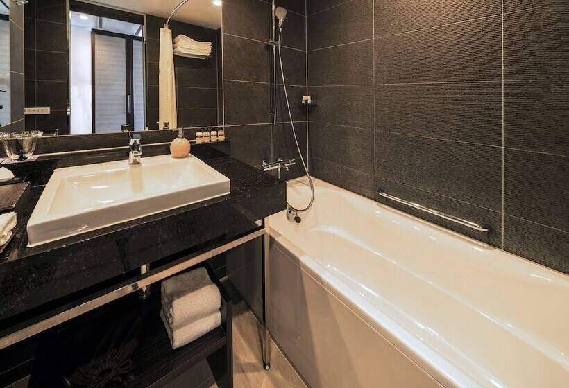 חדר סטנדרט, Hyatt Regency Naha Okinawa