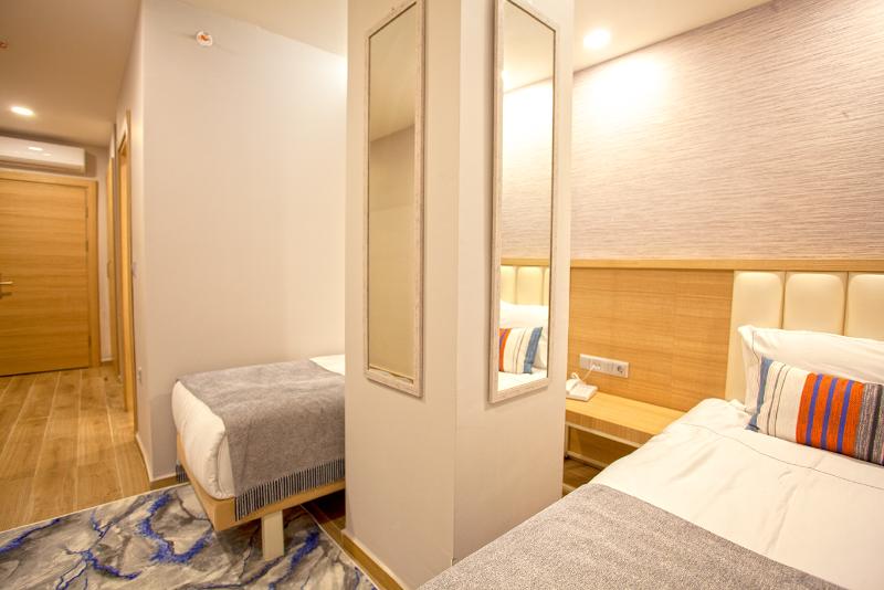 اتاق استاندارد, Hyatt Regency Naha Okinawa
