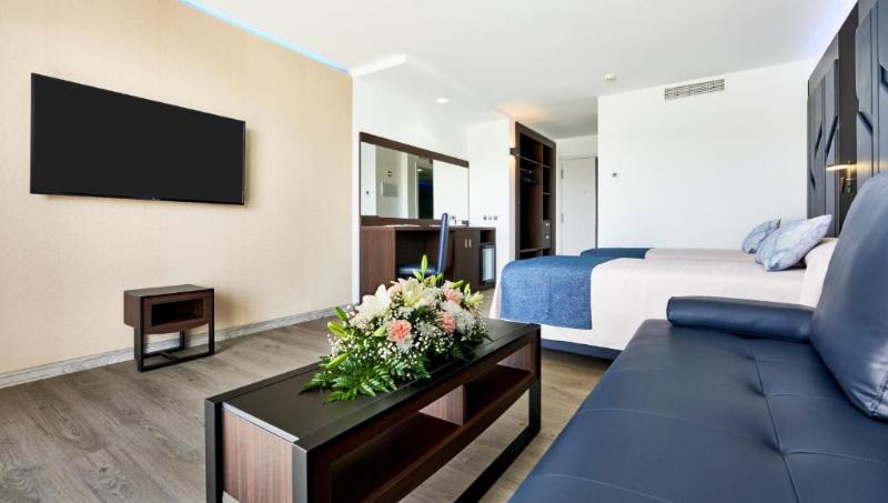 חדר דלוקס, Hyatt Regency Naha Okinawa