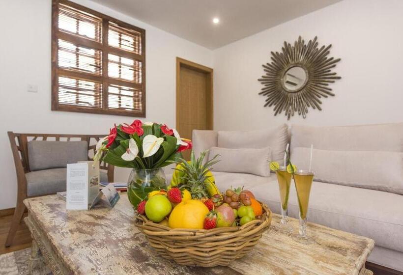 Королевский Люкс, Seapoint Boutique