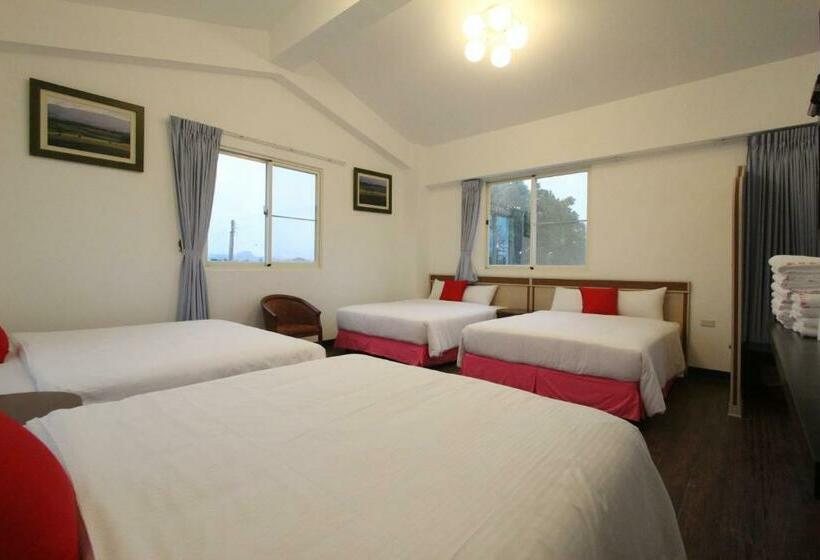 اتاق خانوادگی, Otousann B&b