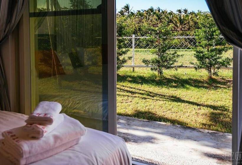 اتاق خانوادگی, Otousann B&b