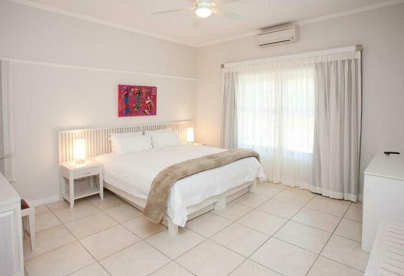 패밀리 룸, The Queen Of Calitzdorp