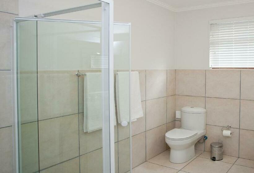 스탠다드 룸, The Queen Of Calitzdorp