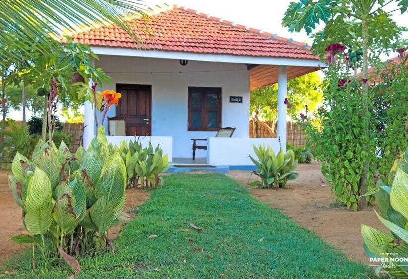 חדר סטנדרט נוף לבריכה, Paper Moon Kudils