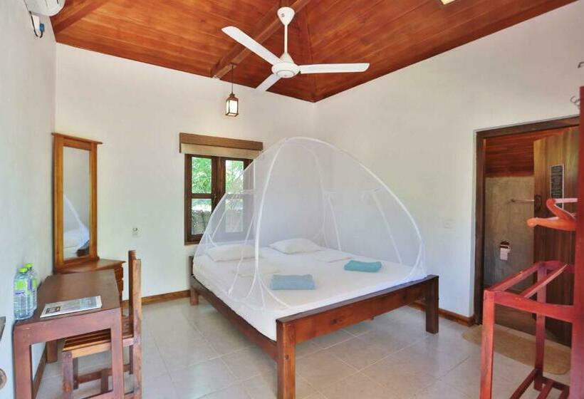 חדר סטנדרט נוף לגינה, Paper Moon Kudils