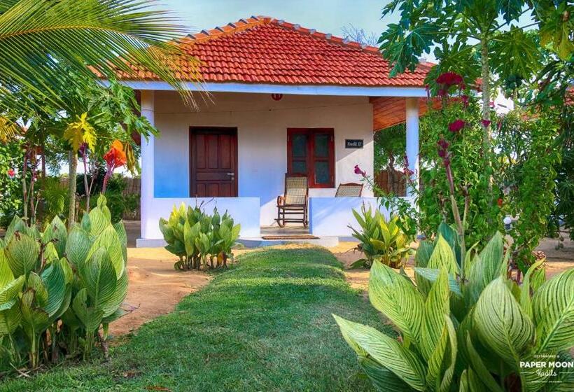 חדר סטנדרט נוף לבריכה, Paper Moon Kudils