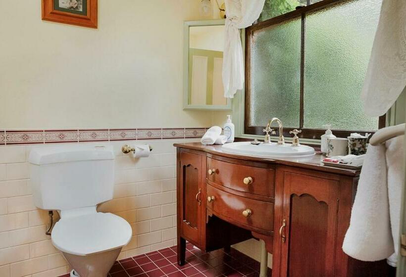 סוויטה עם ג'קוזי, Secrets Hideaway