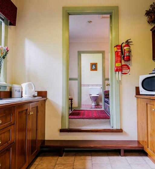 סוויטה עם ג'קוזי, Secrets Hideaway