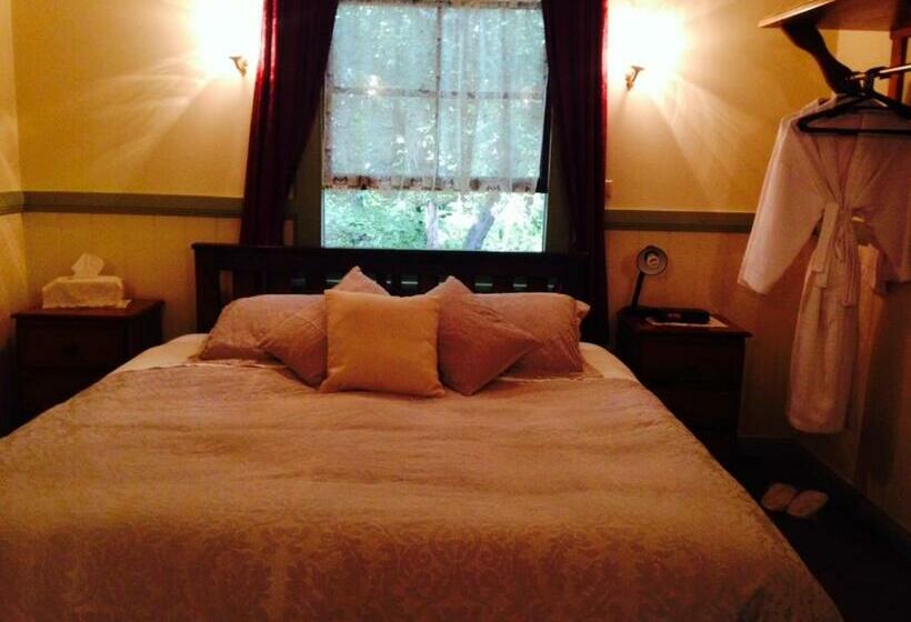 סוויטה עם ג'קוזי, Secrets Hideaway