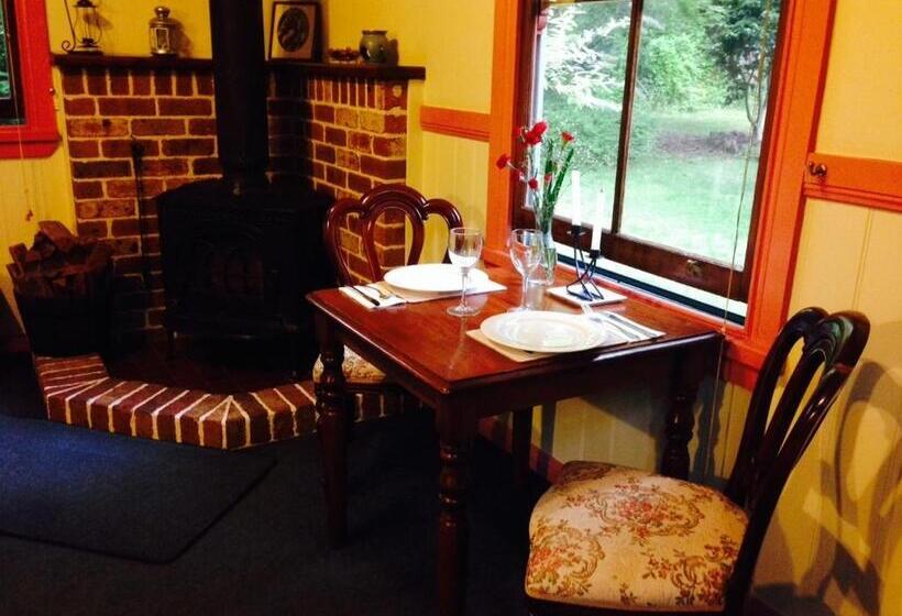 סוויטה עם ג'קוזי, Secrets Hideaway