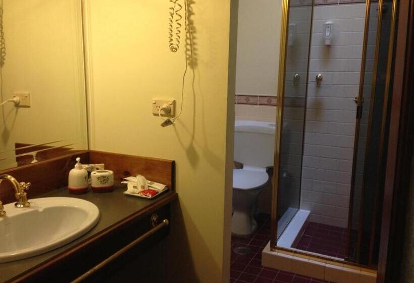 סוויטה עם ג'קוזי, Secrets Hideaway