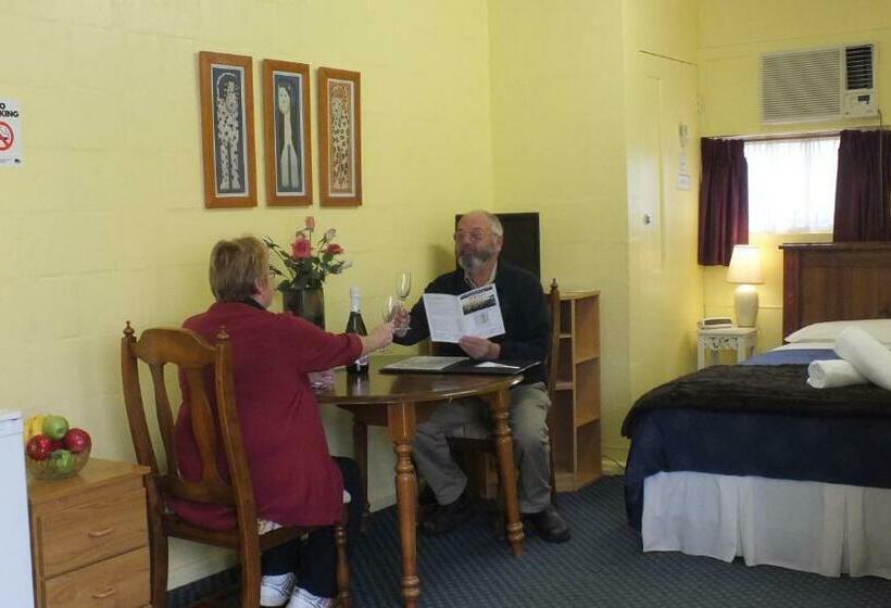 استودیوی استاندارد, Warrnambool Motel And Holiday Park