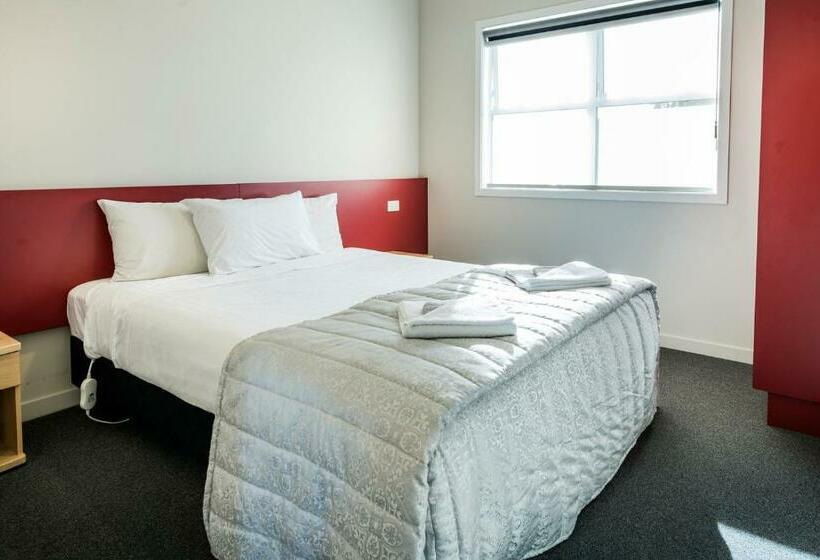 带2个卧室的高级公寓, C Motel