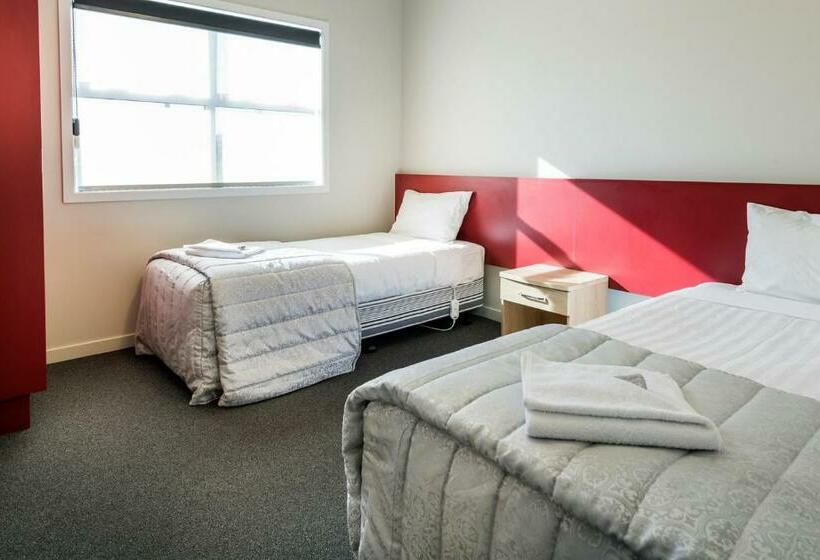 带2个卧室的高级公寓, C Motel