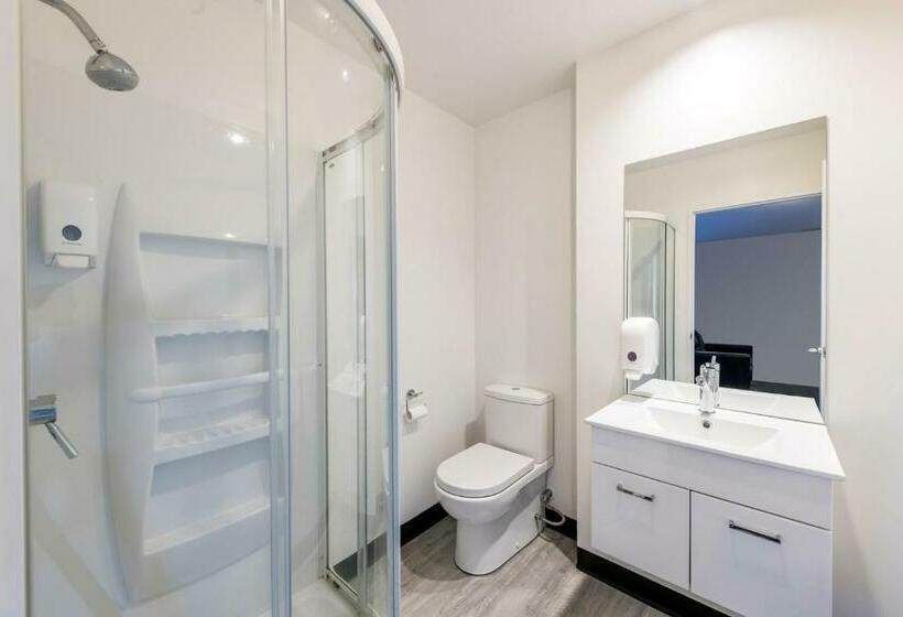 带2个卧室的高级公寓, C Motel