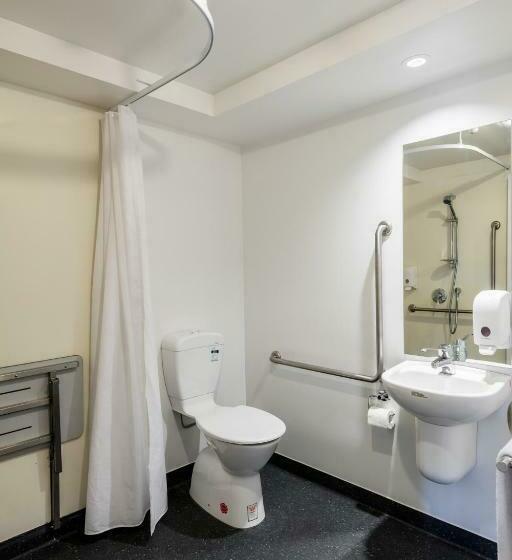 高级工作室, C Motel