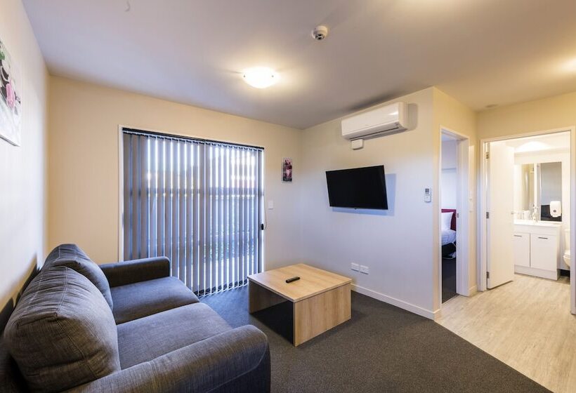 带1个卧室的高级公寓, C Motel