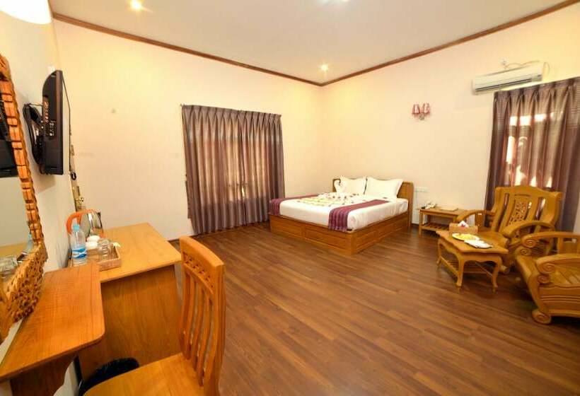 Deluxe Bungalow, Bagan Emerald