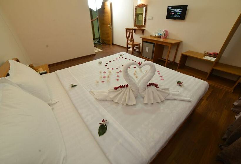 Standard Room, Bagan Emerald