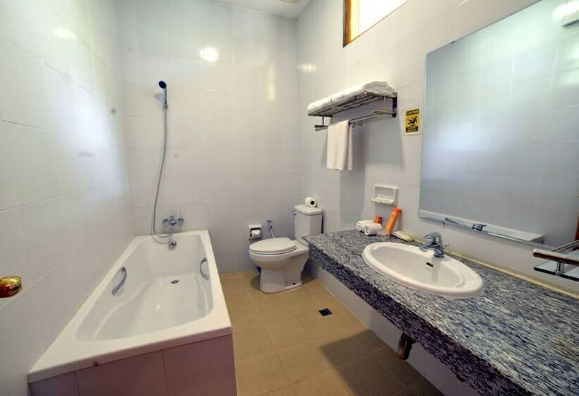 Superior Bungalow, Bagan Emerald
