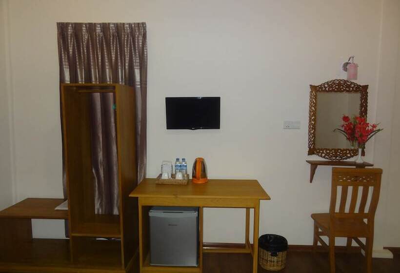 Superior Bungalow, Bagan Emerald