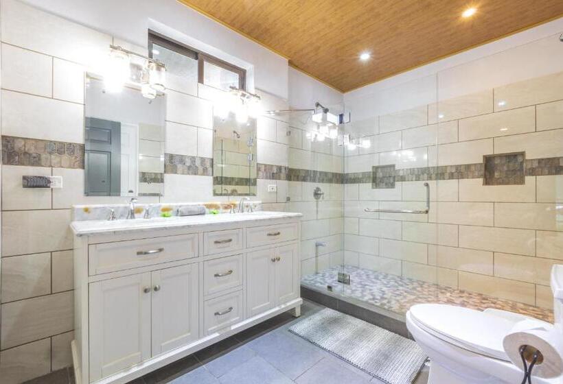 سوییت دوبلکس, Cabinas El Tecal