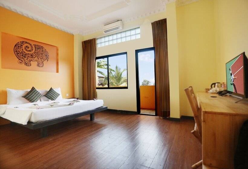 バルコニー付きデラックスルーム, Central Indochine D Angkor