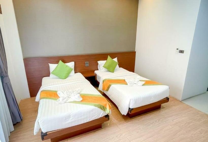 חדר סופריור, The S.g