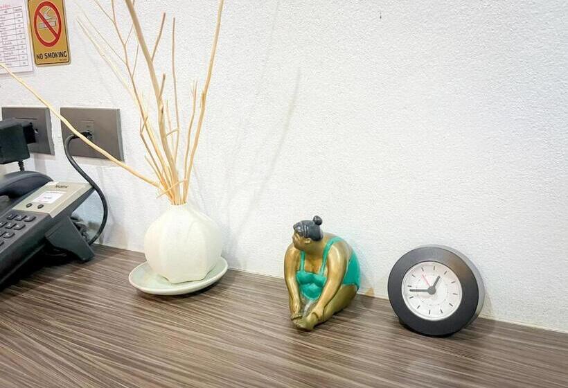 标准三人间, The S.g