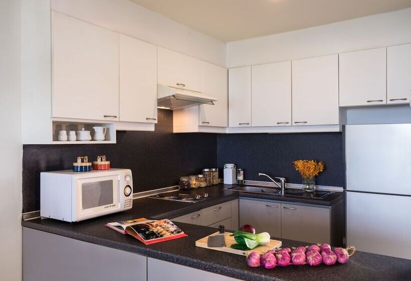 Апартаменты Премиум 1 Спальня, Somerset Vientiane